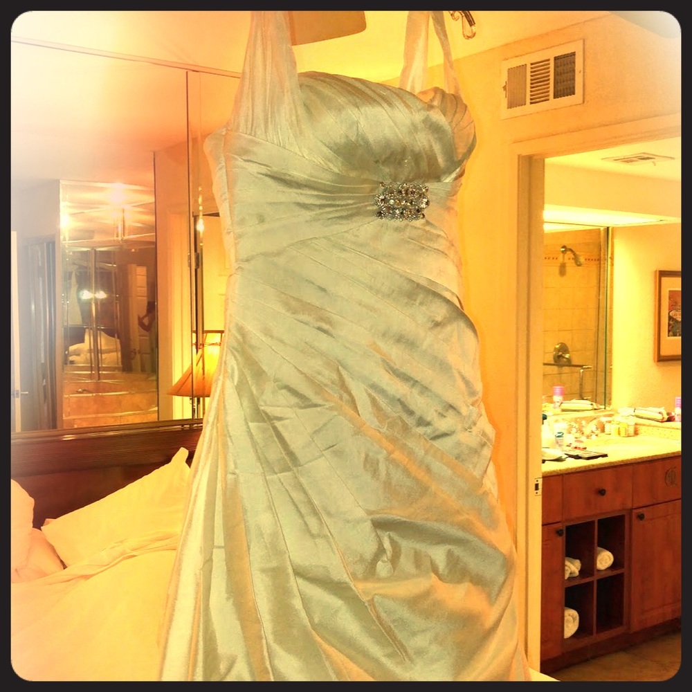 Wedding dress